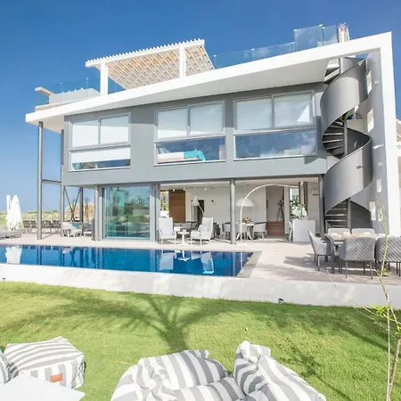 Chana Πρωταράς